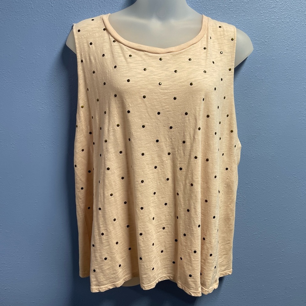 TORRID SLEEVELESS TOP DUSTY PINK W/METAL ATTACHMENTS LADIES SIZE 3 (3X)